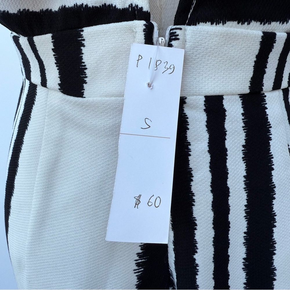 Jealous Tomato Monochrome Striped Sleeveless Jumpsuit Wide Leg Chic Black White - Picture 13 of 15